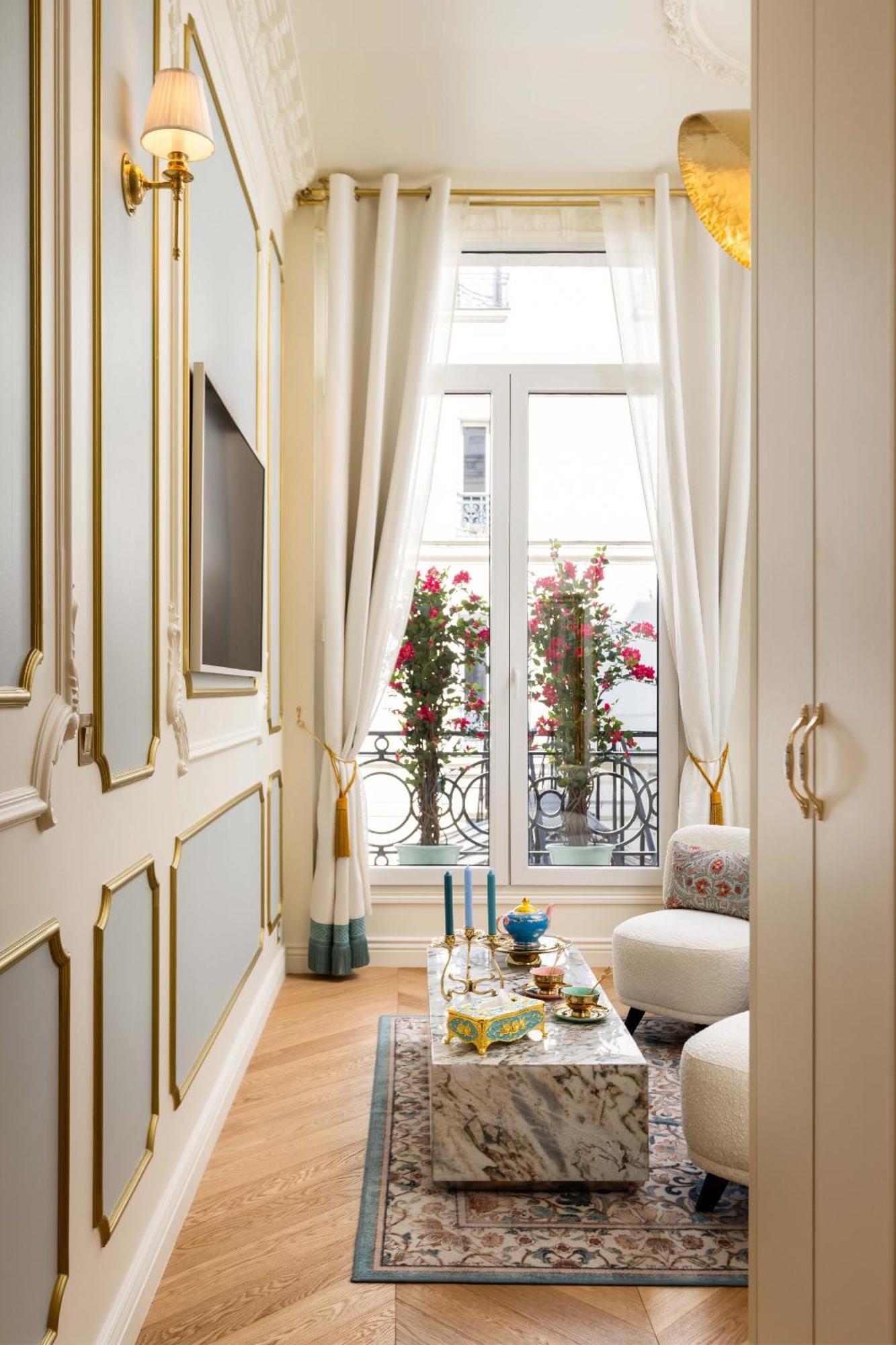 The Angelina - Champs Elysees Paris