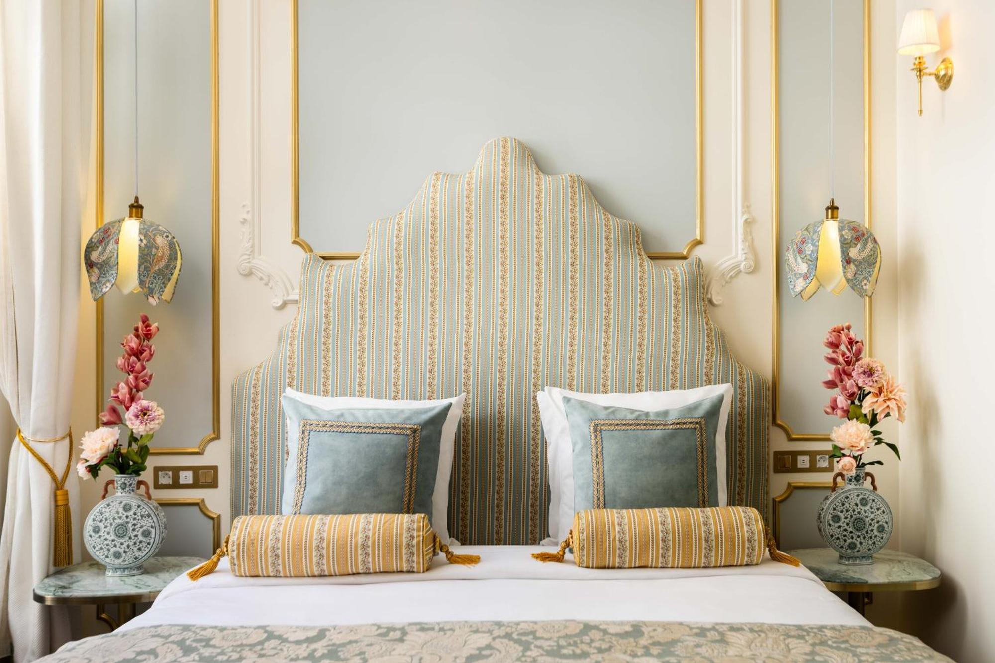 Apartment The Angelina - Champs Elysees Paris