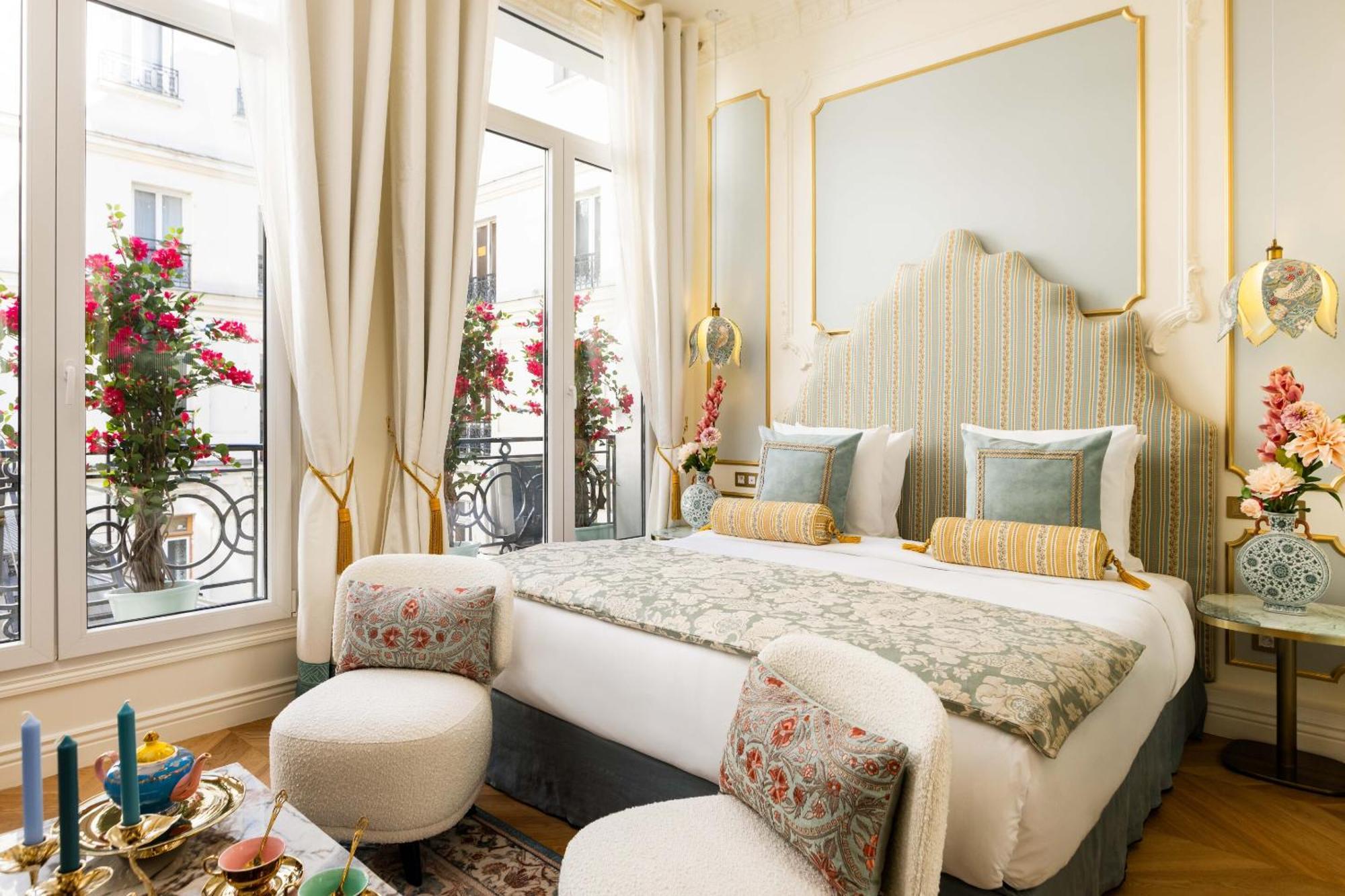 The Angelina - Champs Elysees Apartment Paris